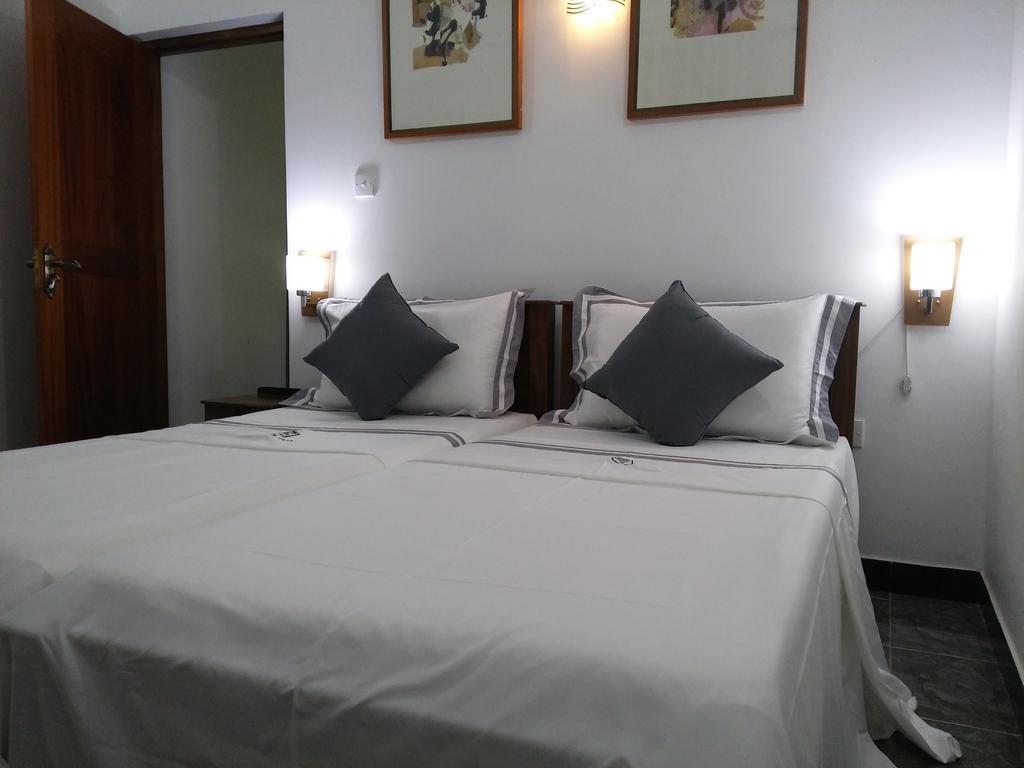 West Dene Bed & Breakfast Negombo Ngoại thất bức ảnh