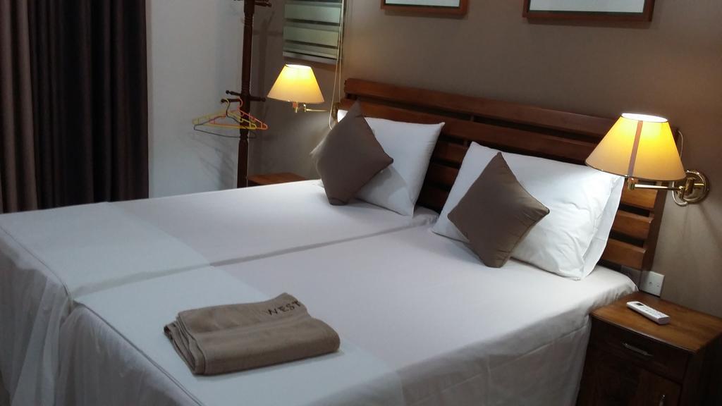 West Dene Bed & Breakfast Negombo Ngoại thất bức ảnh