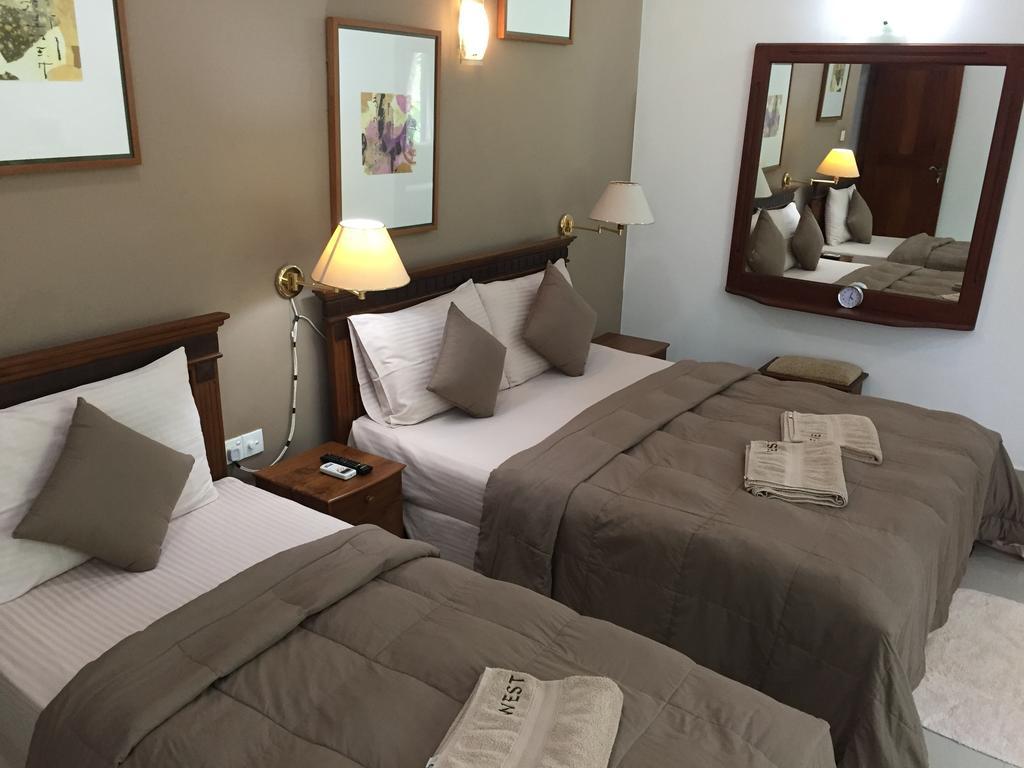 West Dene Bed & Breakfast Negombo Ngoại thất bức ảnh