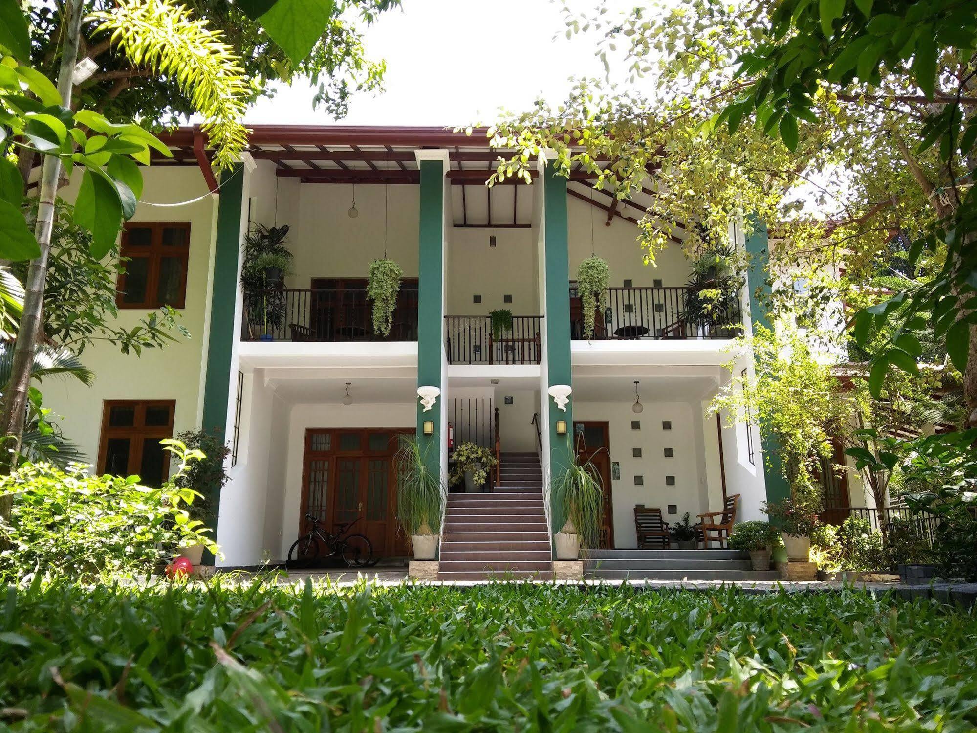 West Dene Bed & Breakfast Negombo Ngoại thất bức ảnh